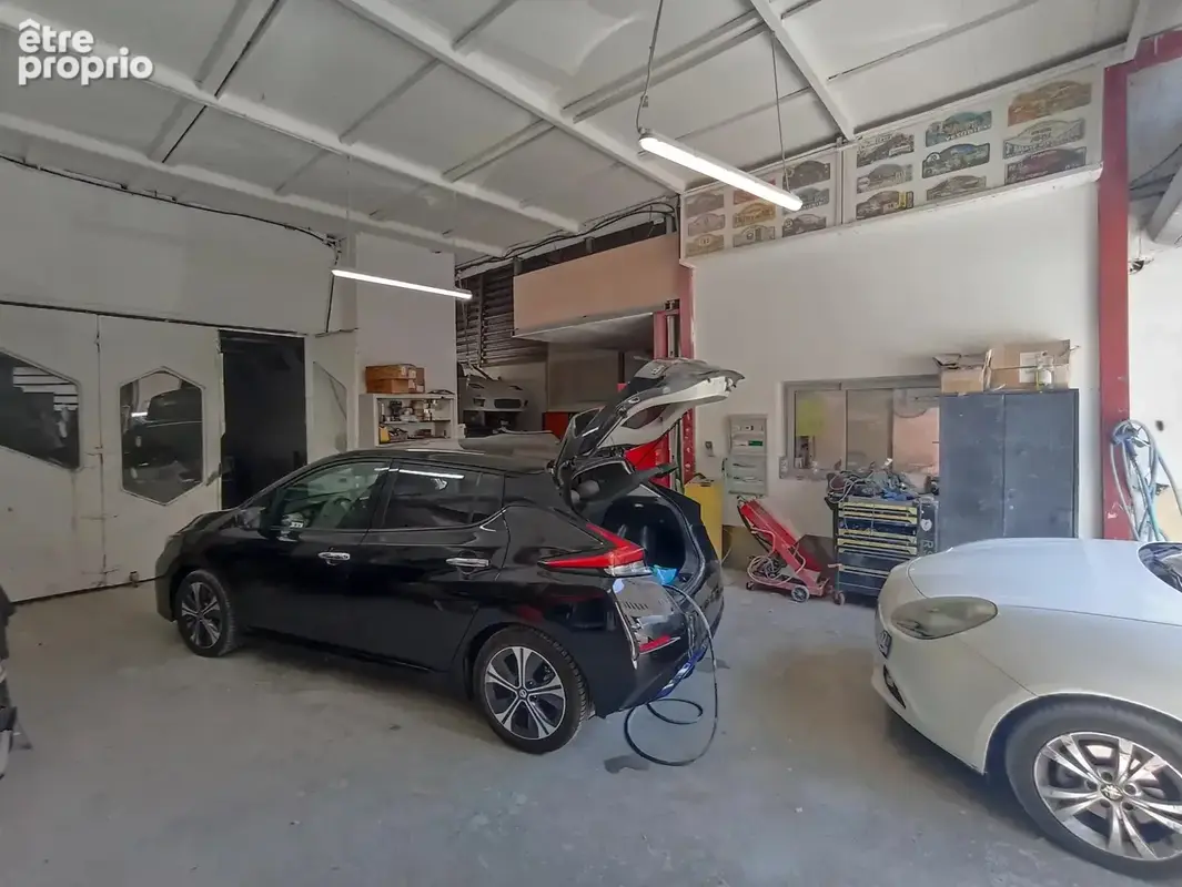 Garage Automobile 135 m² SLV - photo 2
