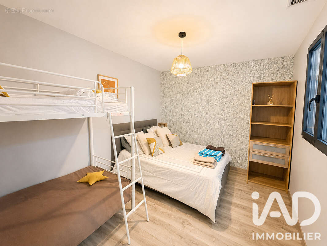 Maison 168 m² à Angoulins  - photo 7