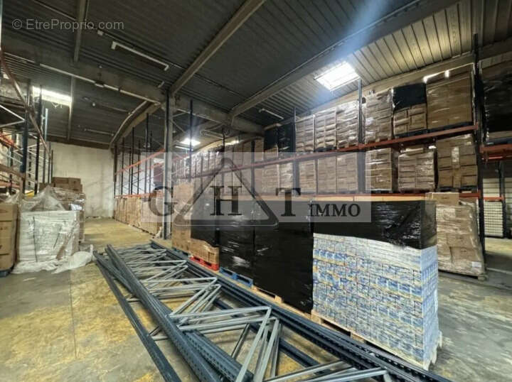 Commerce à SARCELLES