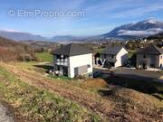 Terrain à SAINT-CASSIN