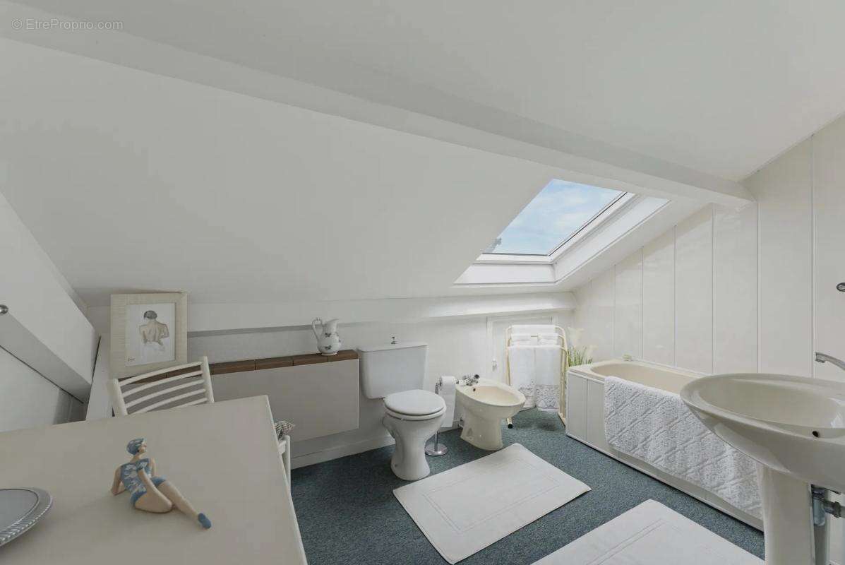 Maison familiale avec piscine à Gradignan - photo 16