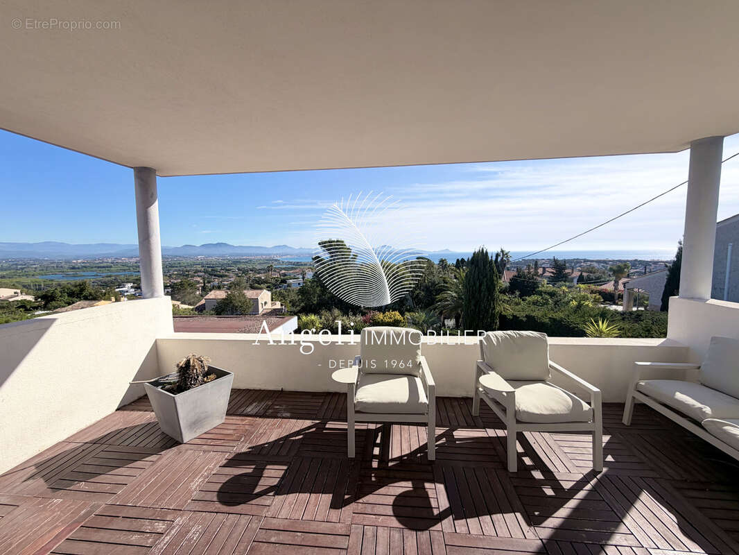 Maison à FREJUS
