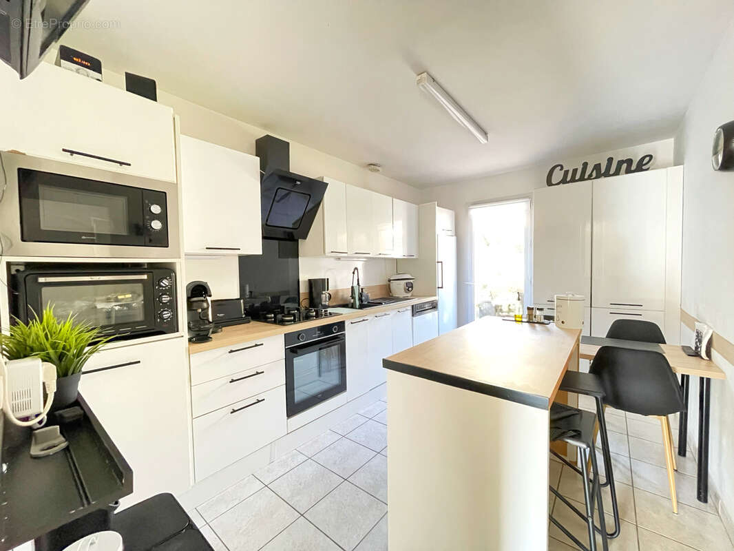 Maison à VAULX-EN-VELIN