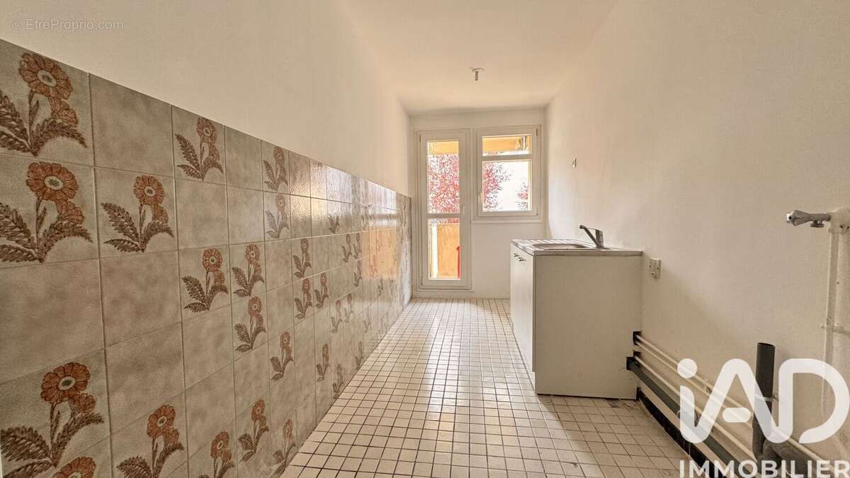 Photo 7 - Appartement à VILLENEUVE-LA-GARENNE