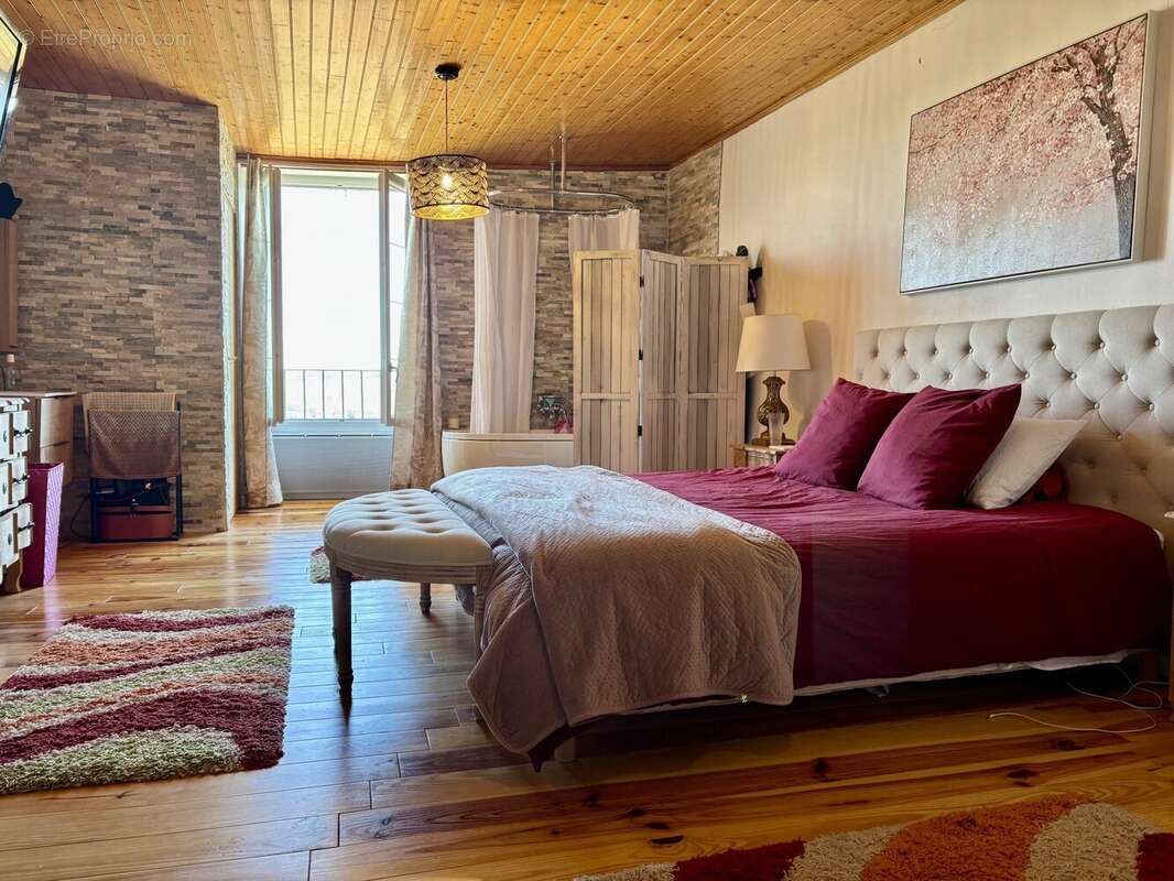 Maison à TOURNON-D&#039;AGENAIS