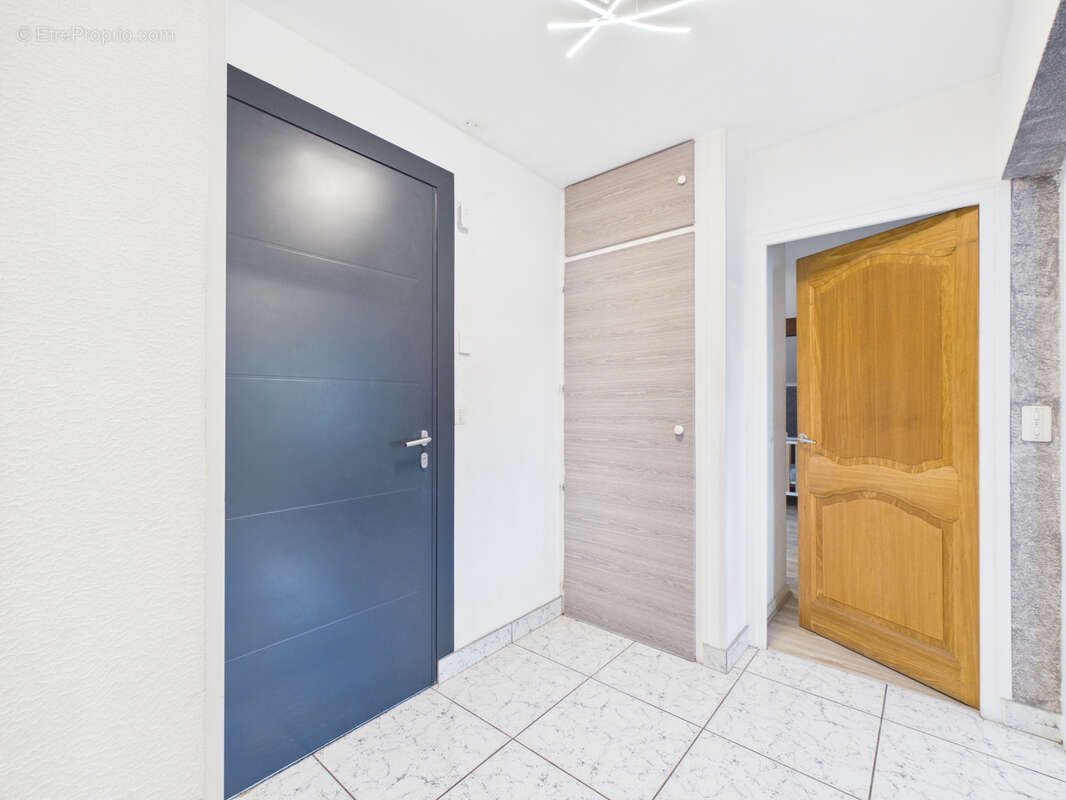 Appartement à BARBERAZ