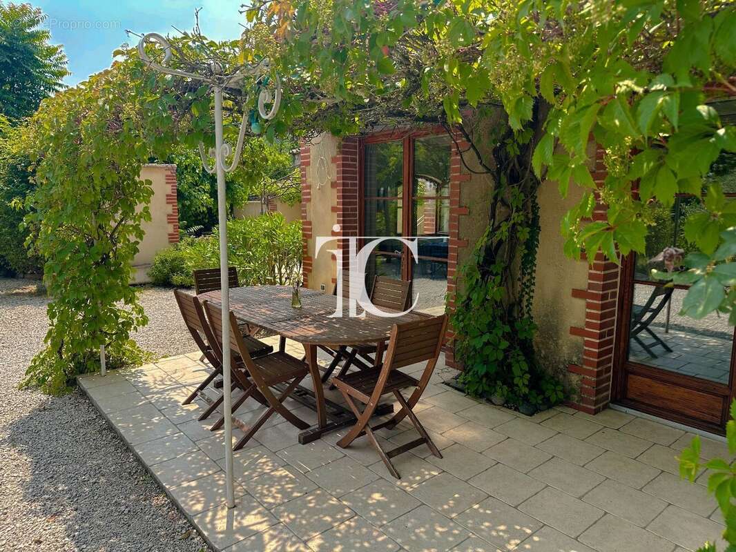 Maison à SAINT-PAUL-LE-JEUNE