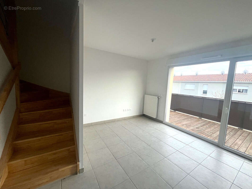 Appartement à BRUGUIERES