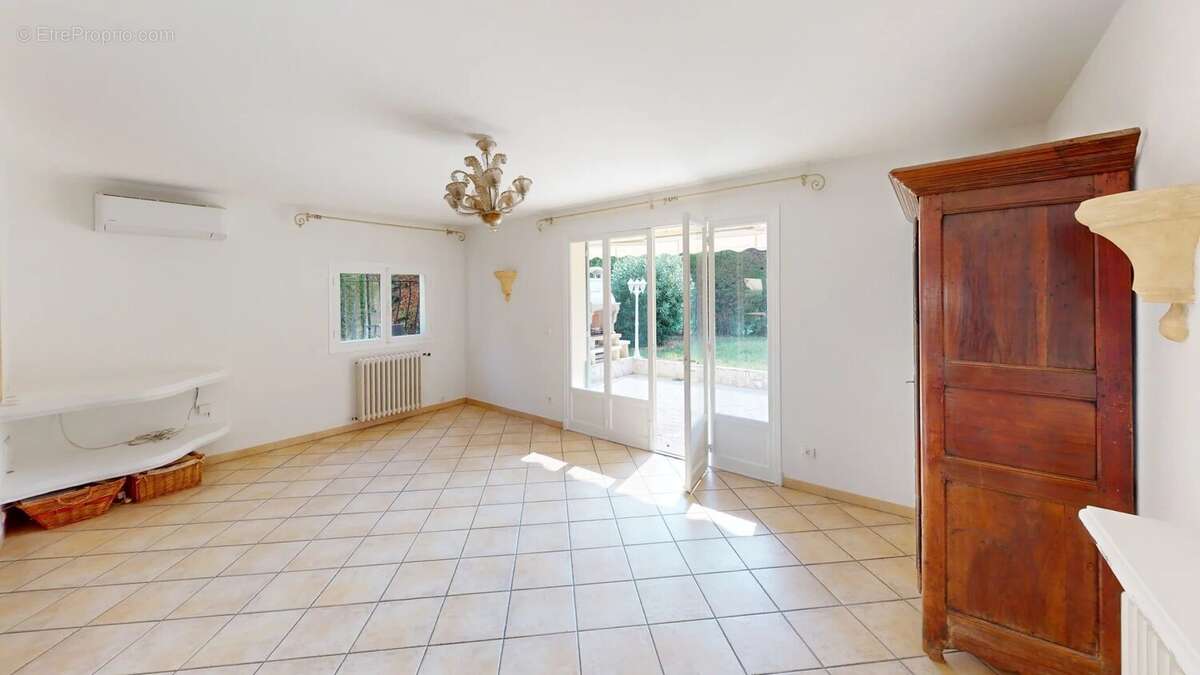 Maison à CAGNES-SUR-MER