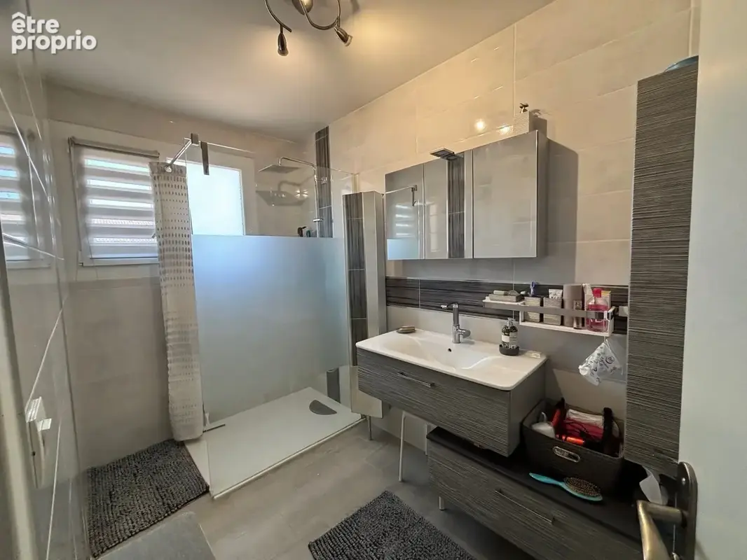 En exclusivite a valence maison + logement + piscine - photo 25