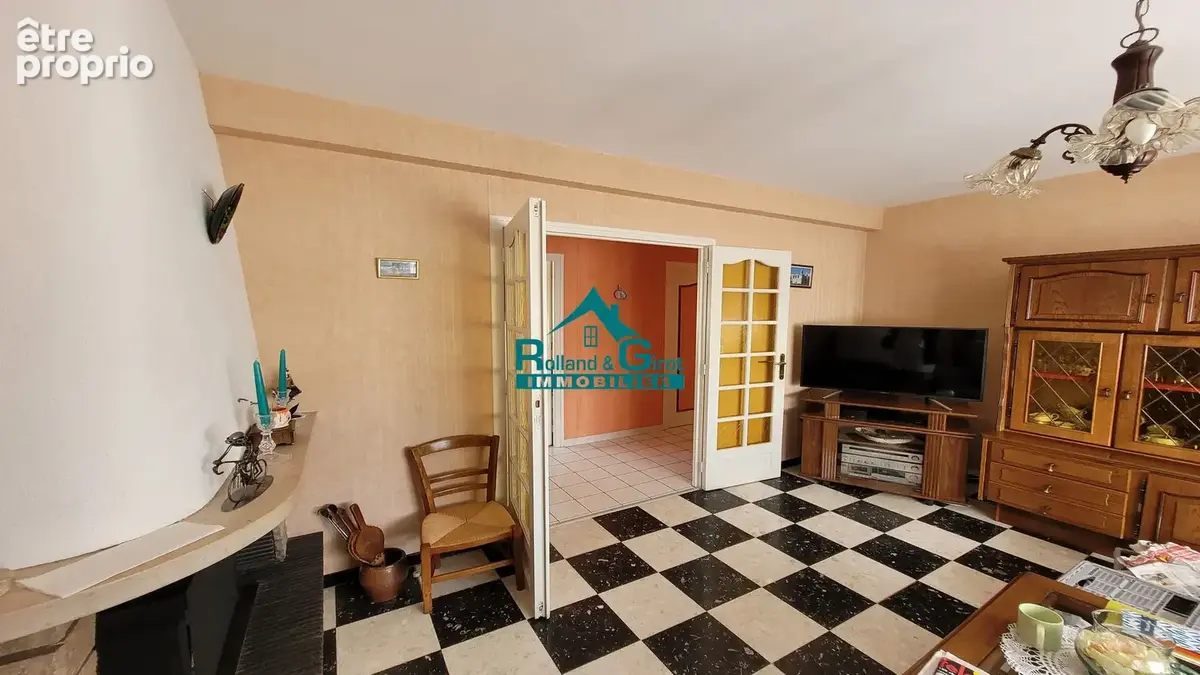 Belle petite maison familiale en centre ville de Noyal Sur Vilaine - photo 4