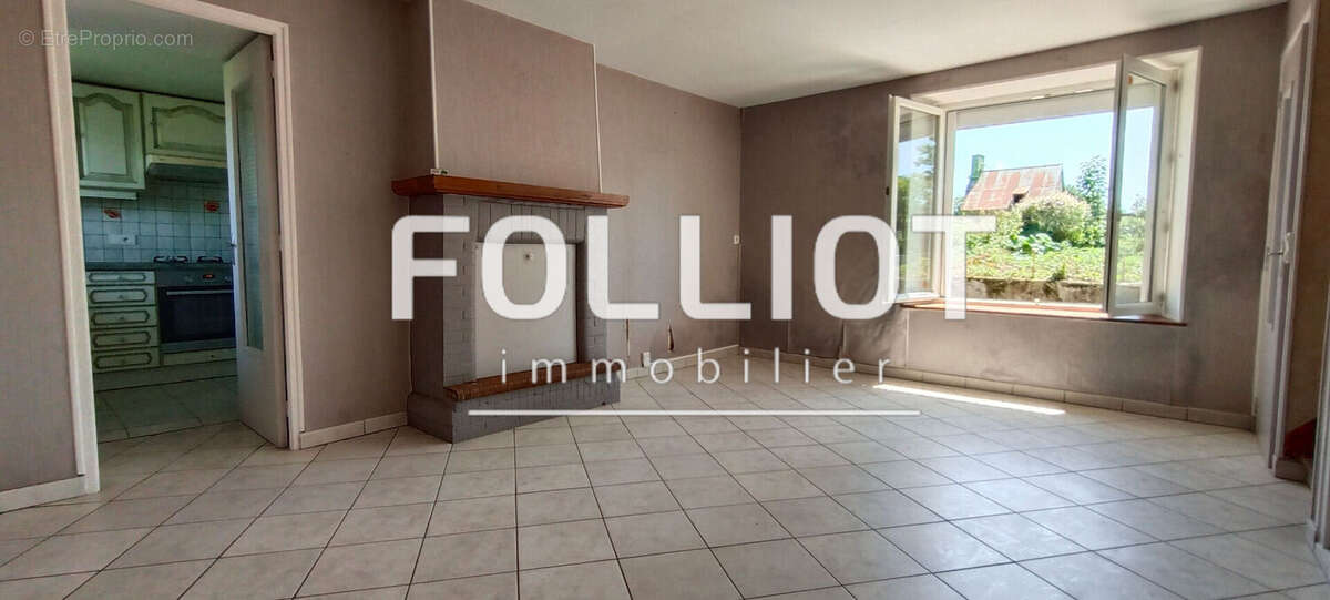 Maison à COULOUVRAY-BOISBENATRE