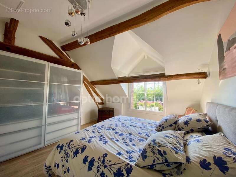 Maison à SAINT-JUST-EN-BRIE