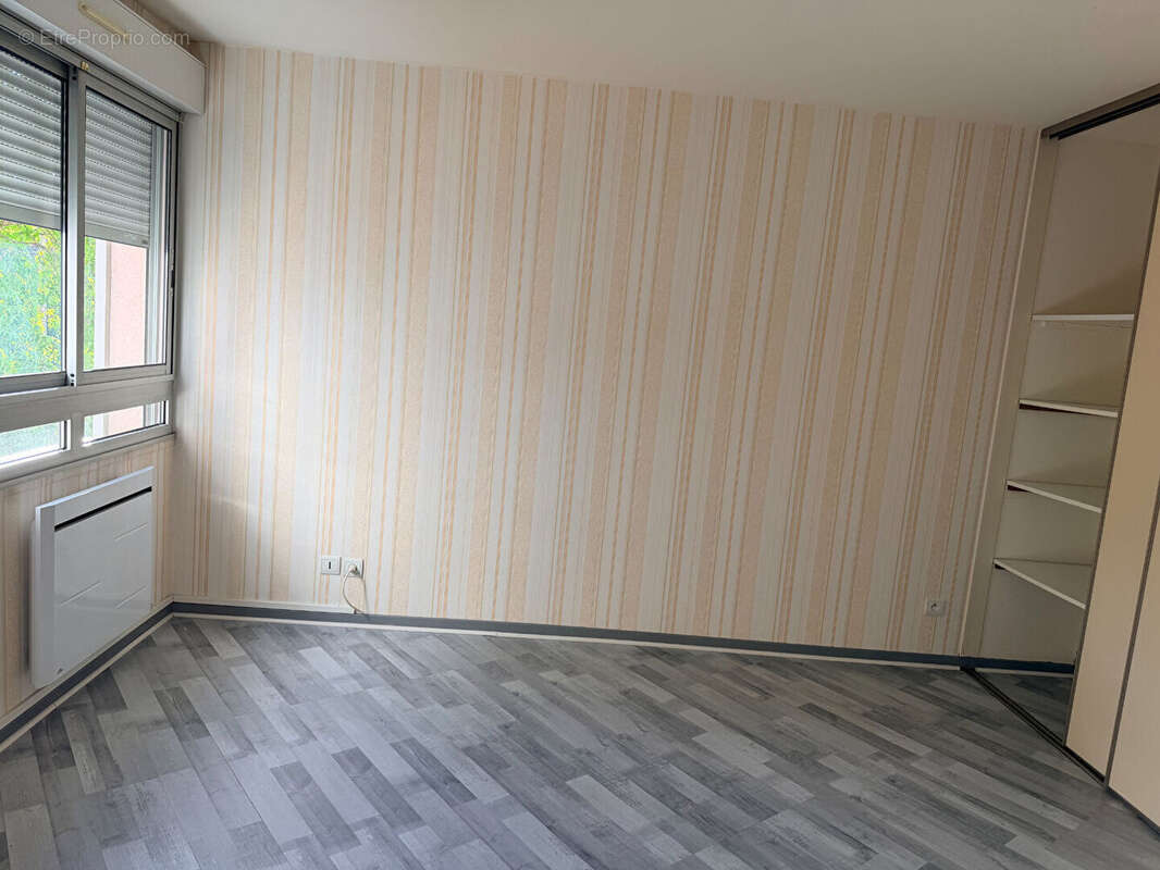 NEVERS Victor Hugo, appt T3 de 71 m² avec terrasse cave et parking - photo 5