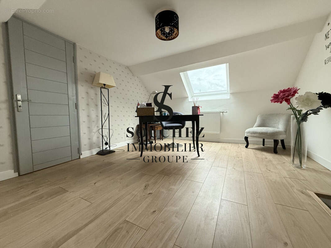 Maison à ANZIN-SAINT-AUBIN