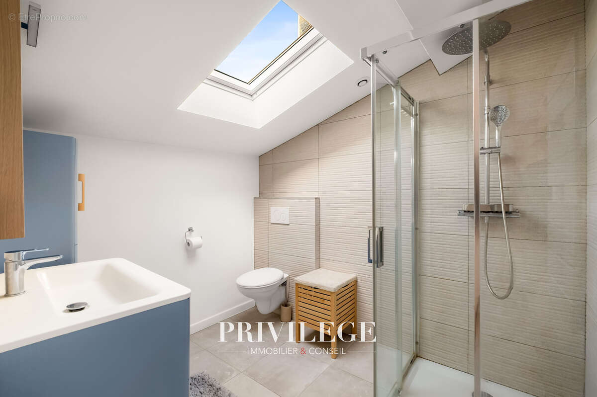 Maison à SAINT-DIDIER-AU-MONT-D'OR