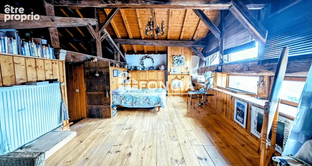 À La Côte-d’Aime, maison savoyarde de 188,73 m² habitables avec sept chambres, exposition plein sud et vue sur les glaciers. Deu - photo 6