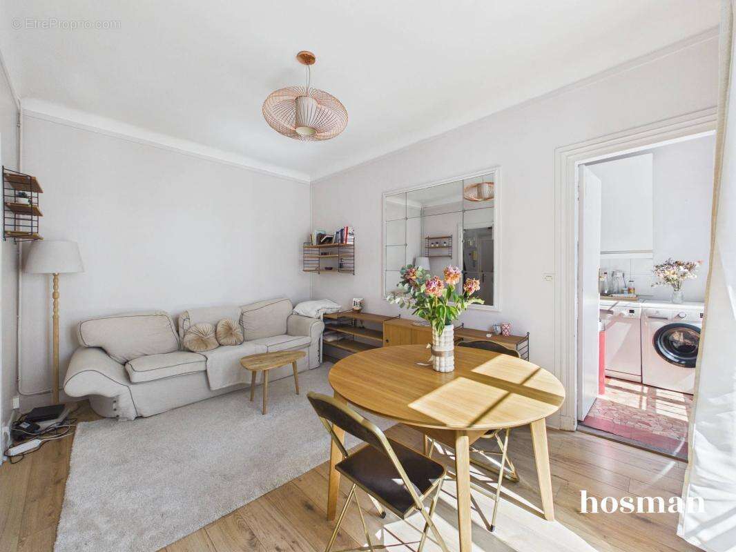 Appartement à PARIS-2E
