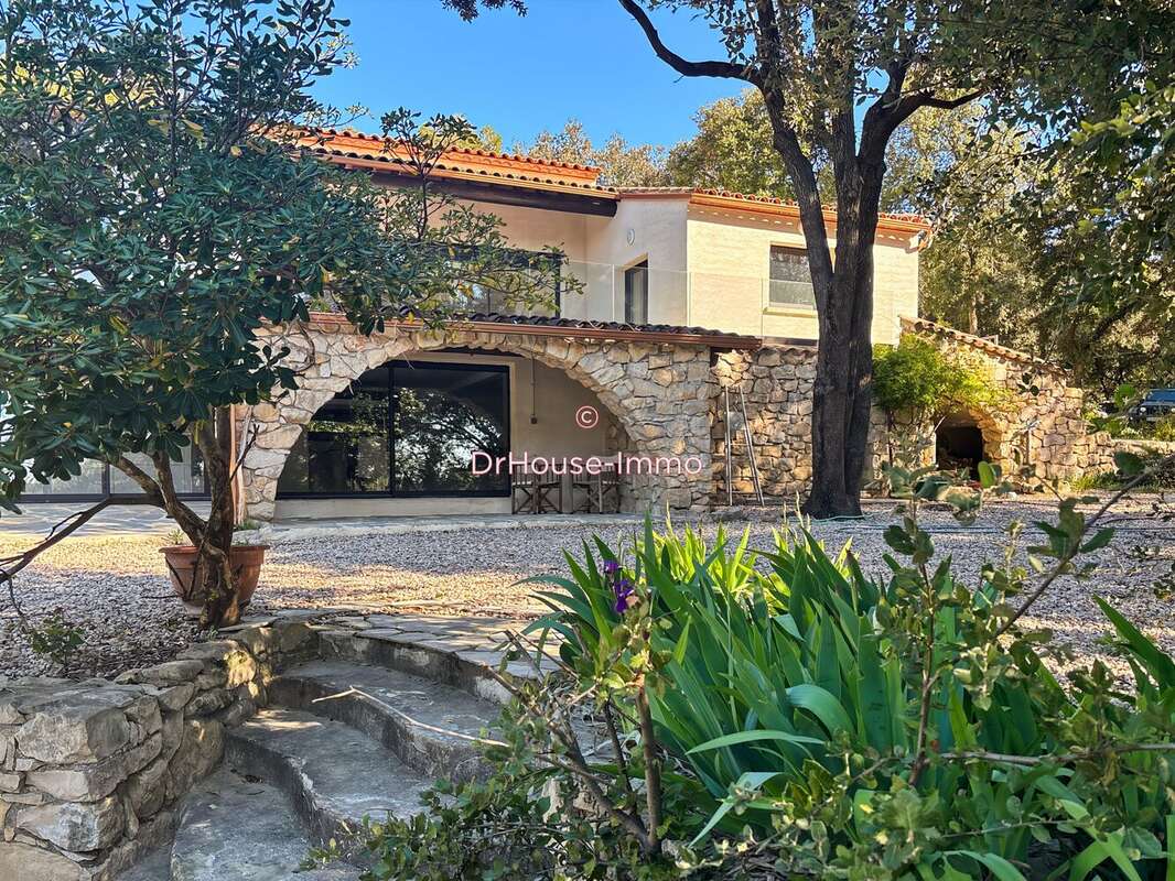 Maison à SAINT-MATHIEU-DE-TREVIERS