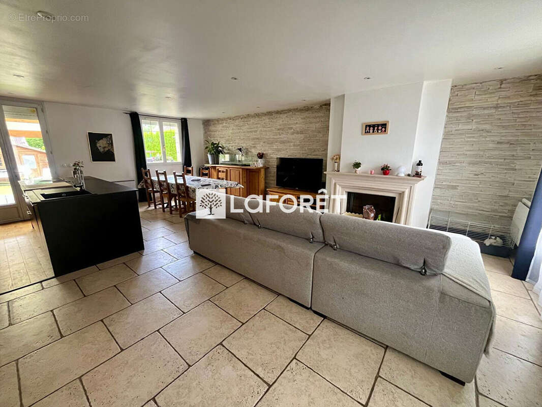 Maison Hondainville 7 pièce(s) 135 m2 - photo 7