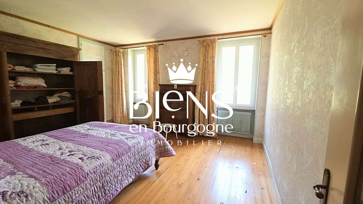 Maison à LA ROCHEPOT