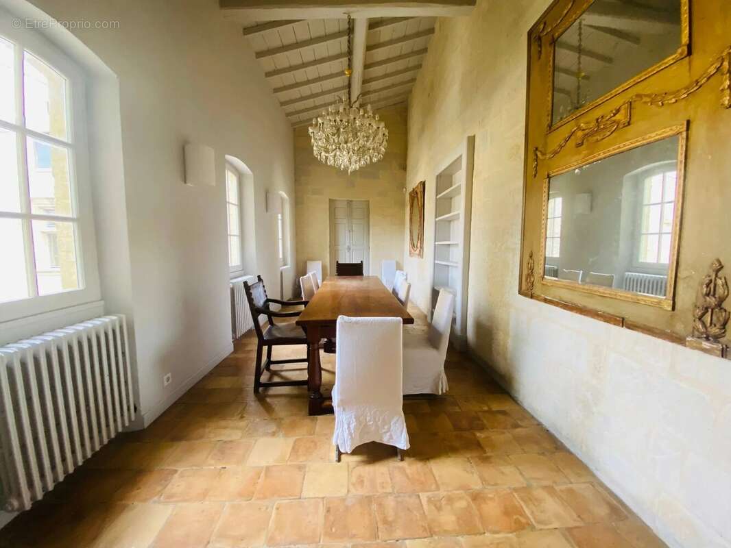 Magnifique château, niché dans un village médiéval - photo 12