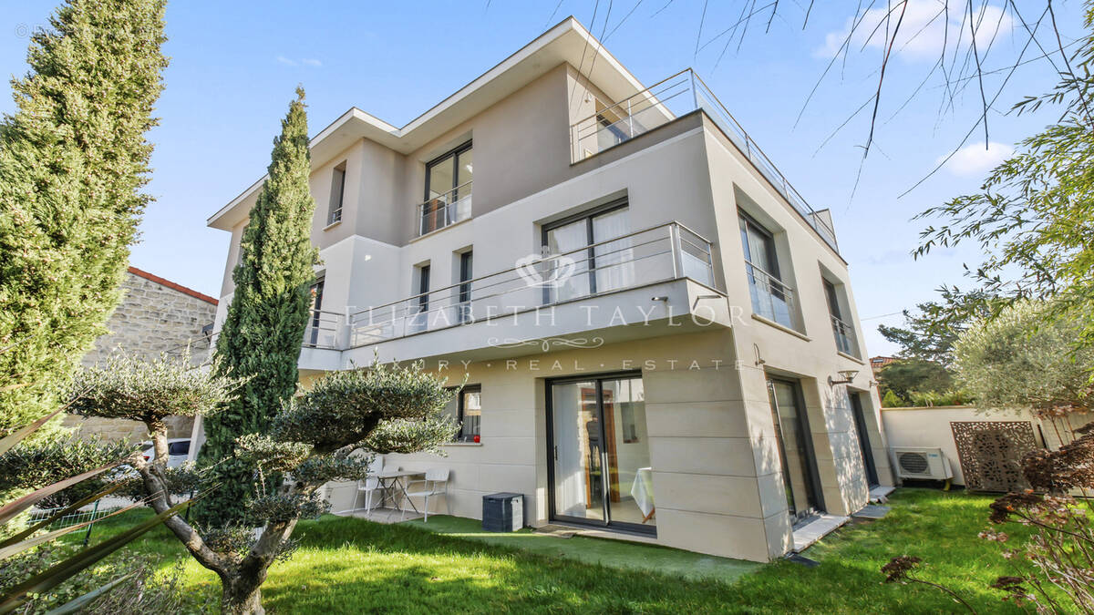 Maison à CHATOU