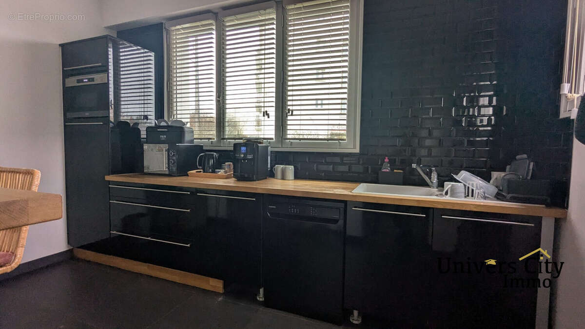 Maison à SAINT-SEBASTIEN-SUR-LOIRE