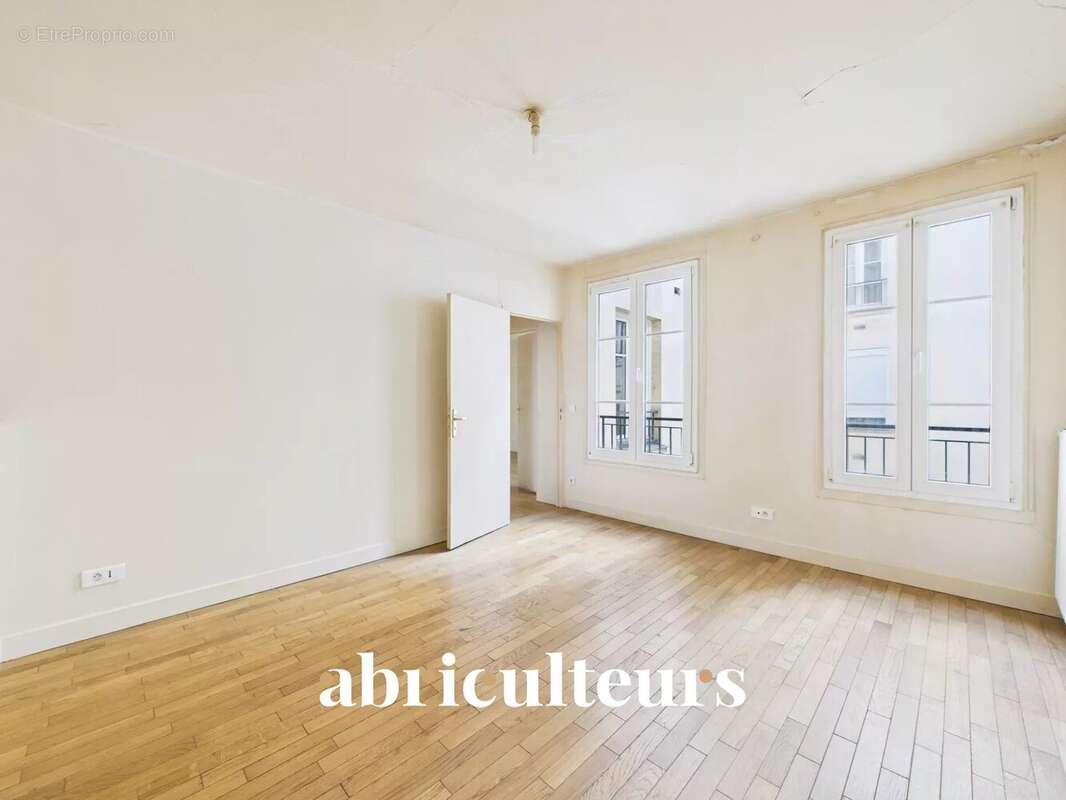 Appartement à PARIS-6E