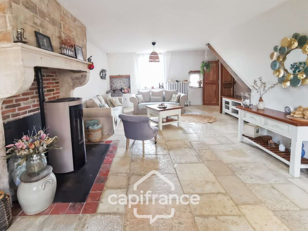 Maison à vendre de 150m² à EPERVANS (71) - photo 7
