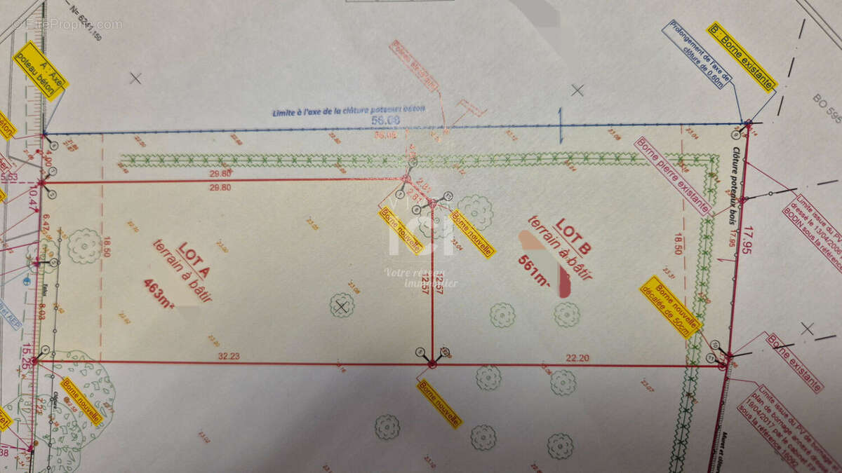 Terrain à SAINT-ETIENNE-DE-MONTLUC