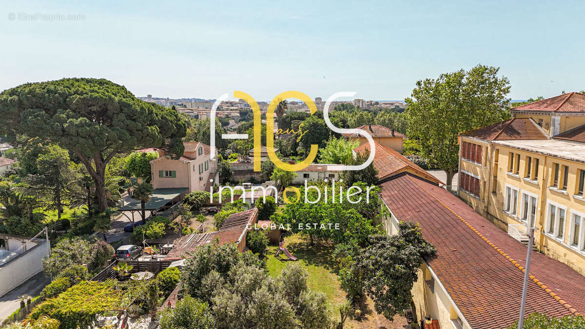 Appartement à FREJUS