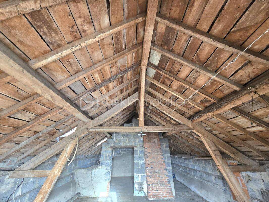 Maison à SAINT-PRIEST-BRAMEFANT