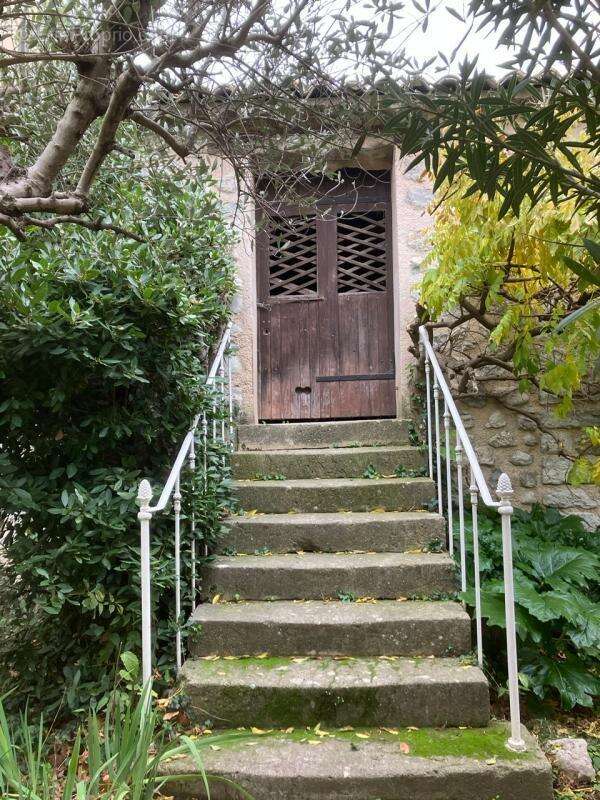 Maison à BUIS-LES-BARONNIES