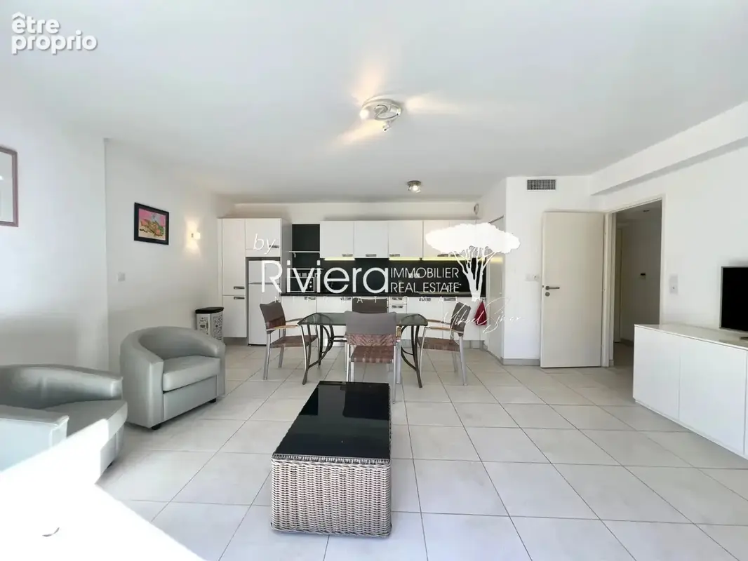 2 pieces en rez-de-jardin avec terrasse et garage ! - photo 3