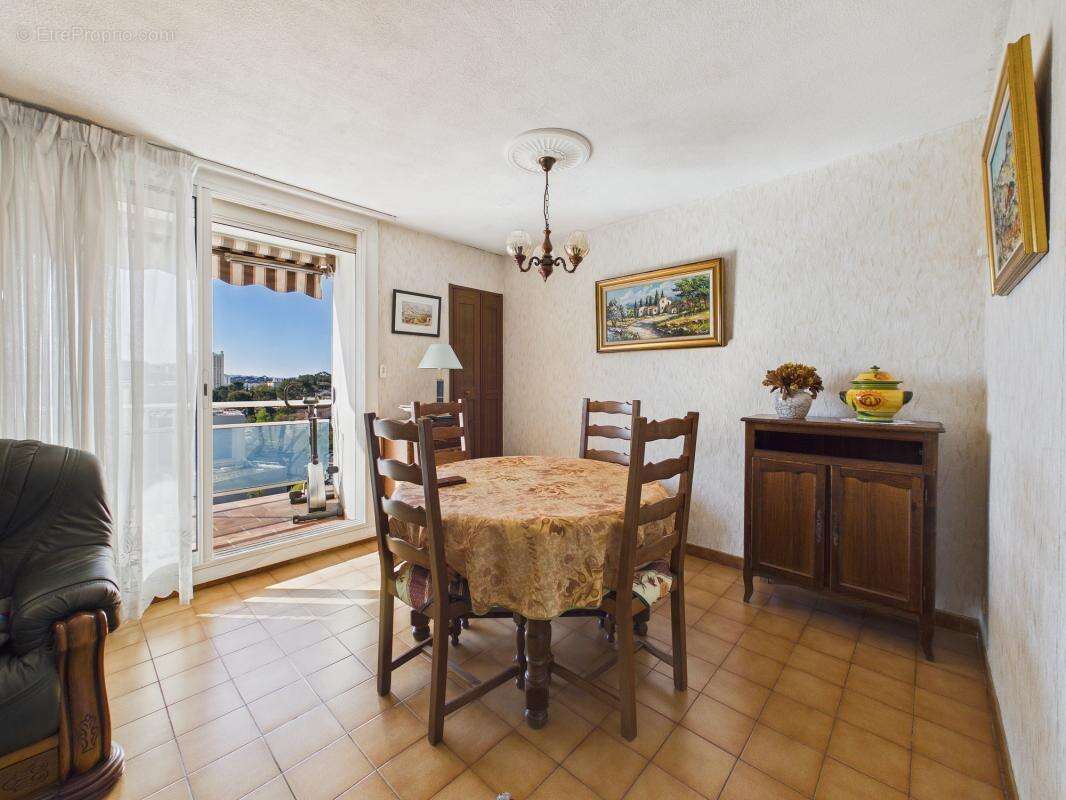 Appartement à MARSEILLE-13E