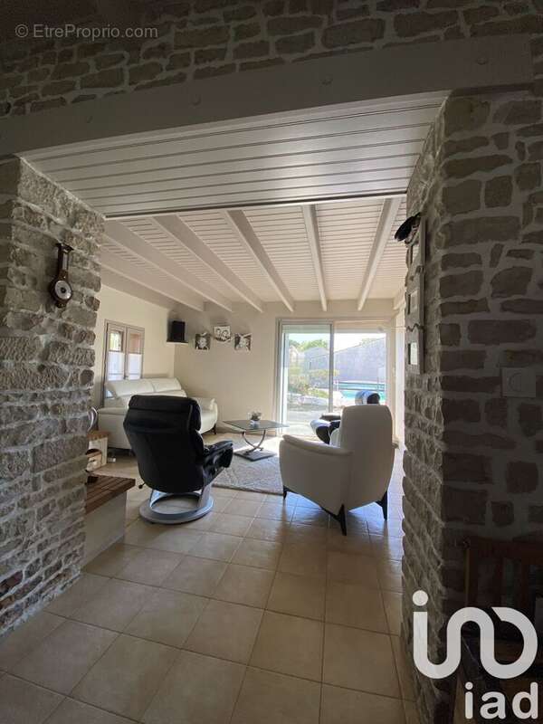 Photo 6 - Maison à VERINES