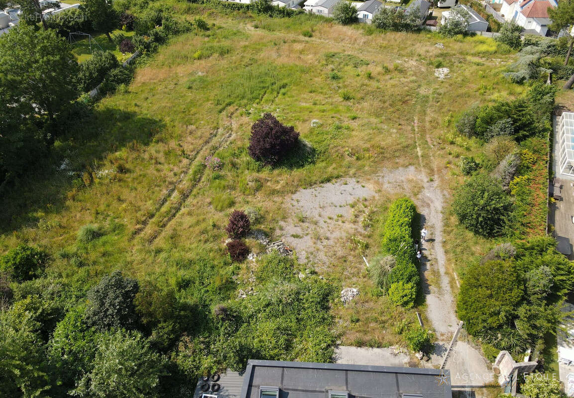 Terrain 700 m² à Cucq  - photo 3
