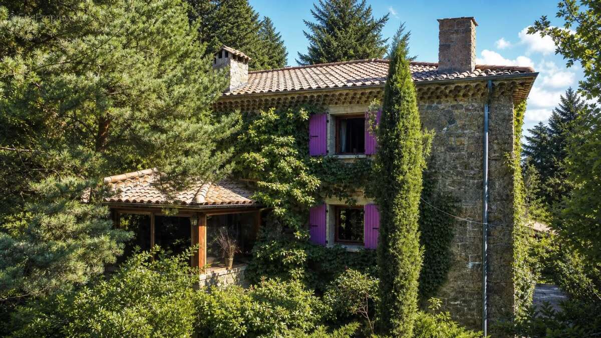 Un écrin de nature pour une belle demeure de caractère - photo 17