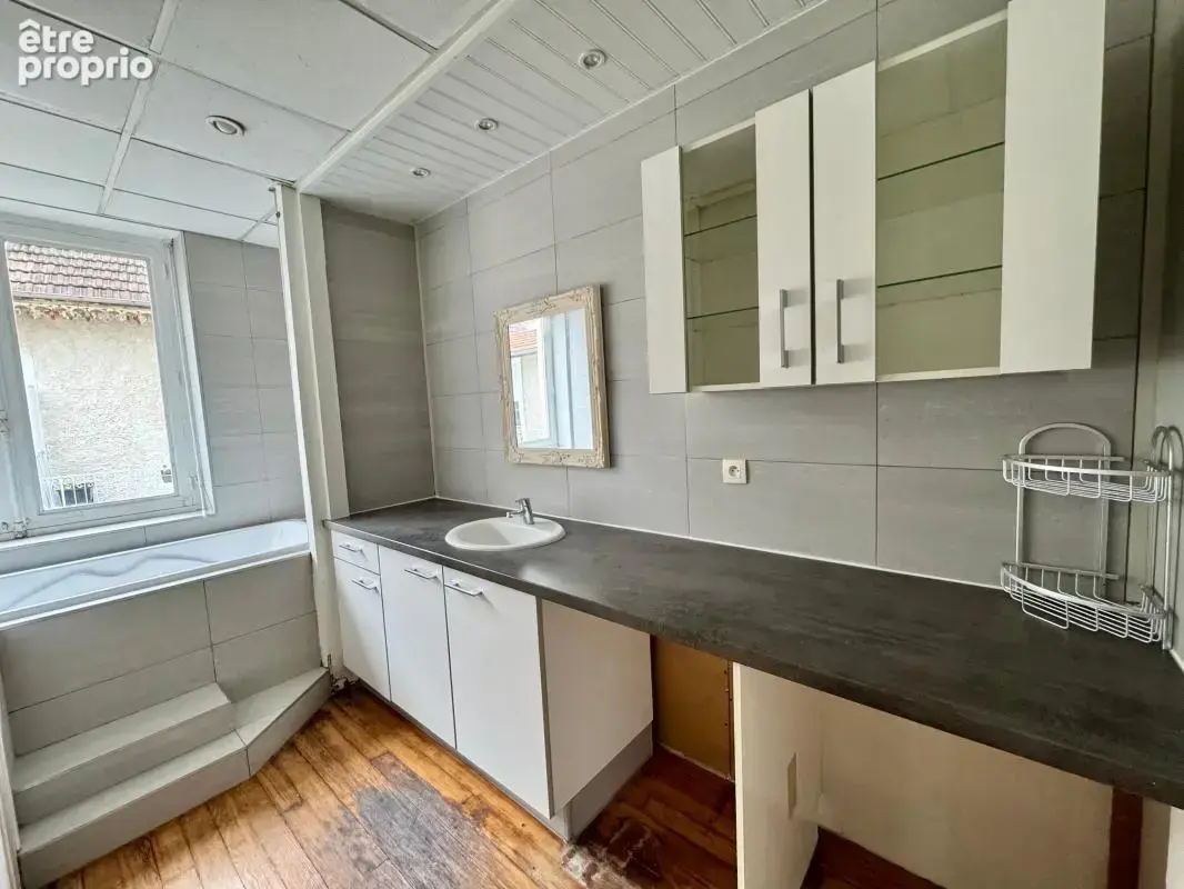 Appartement T4 de 104m2 en hyper centre avec double garage et cave - photo 12
