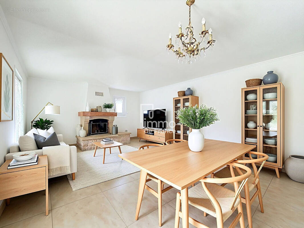 Maison à VILLARS-LES-DOMBES