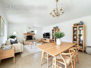 Maison à VILLARS-LES-DOMBES