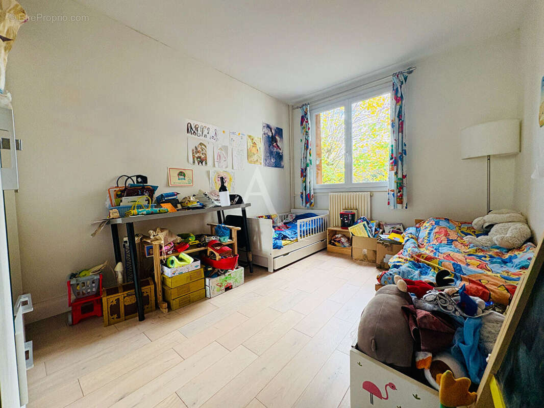 Appartement à FONTENAY-SOUS-BOIS