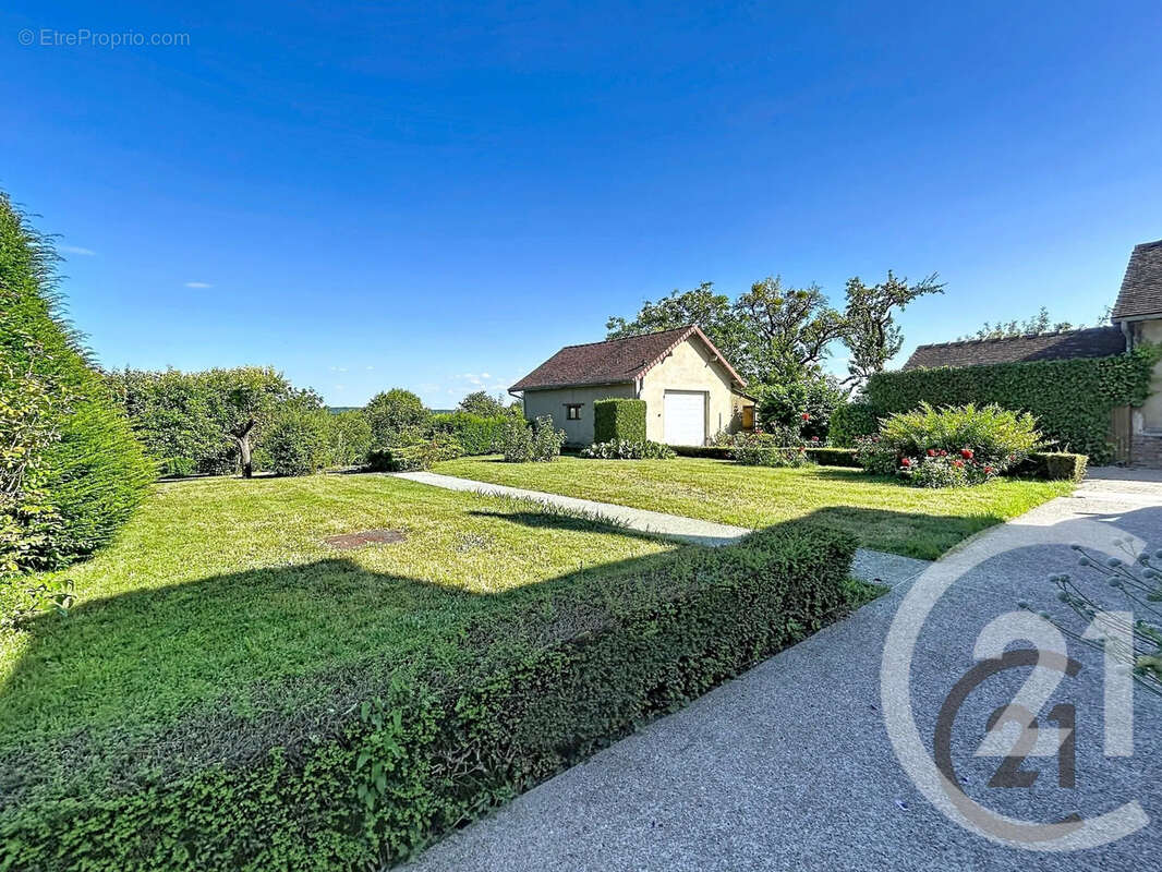 Maison 159 m² à Saint-Phal  - photo 5
