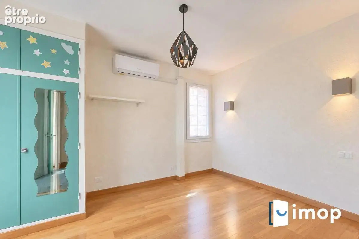 Maison de ville avec extérieur - photo 9