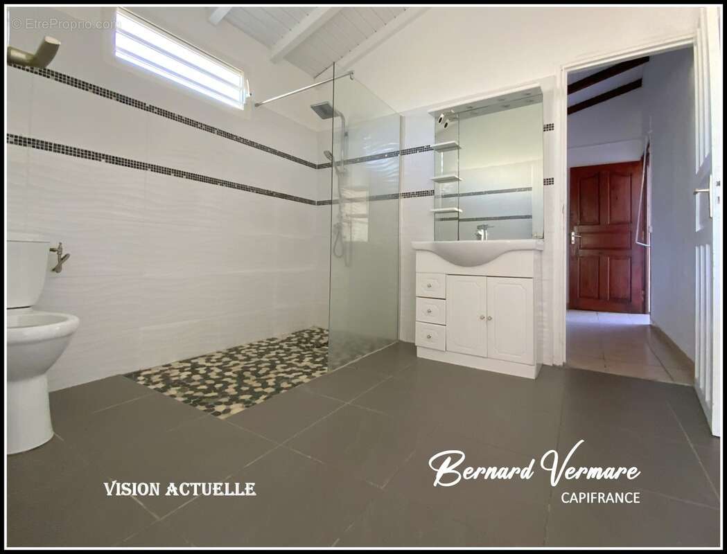 Maison vue mer et les Saintes - 7 pièces - 4 chambres - 130 m² sur terrain 1000m² - photo 11