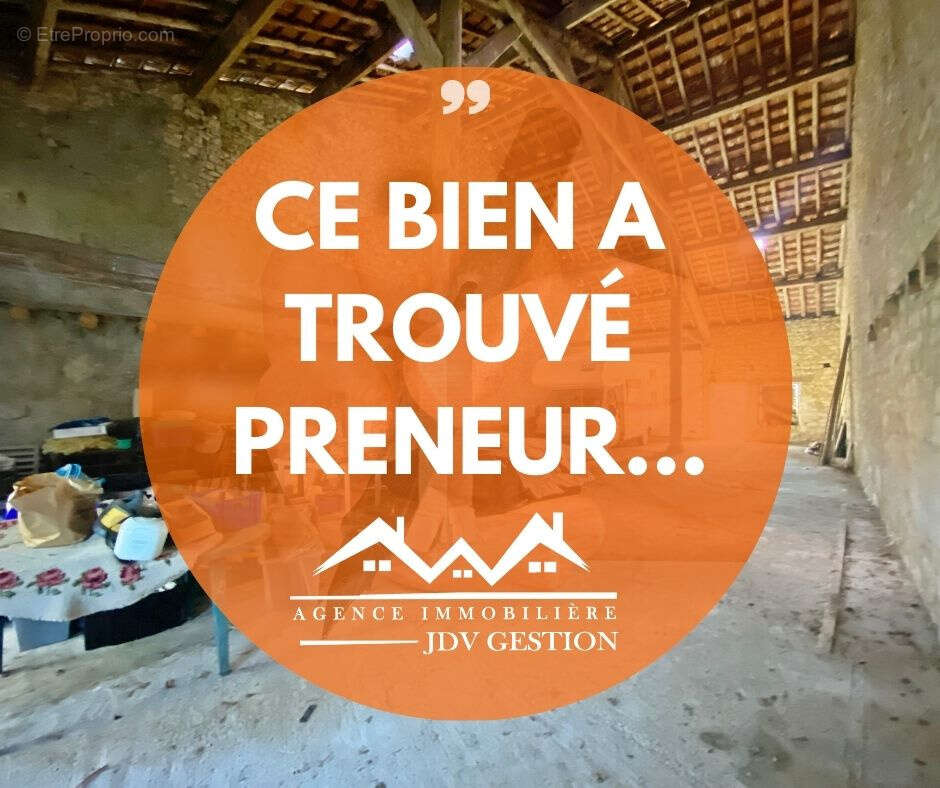 Parking à BROUSSEY-RAULECOURT