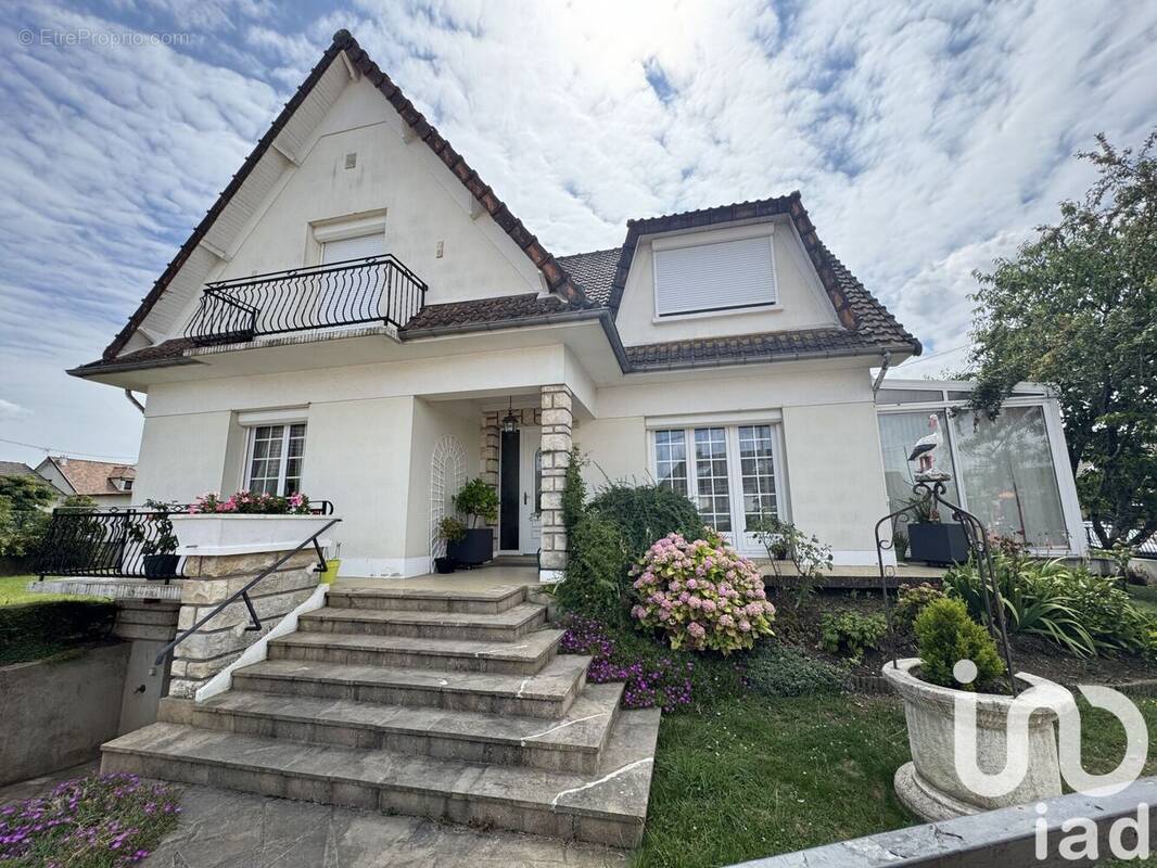 Photo 1 - Maison à NOISEAU