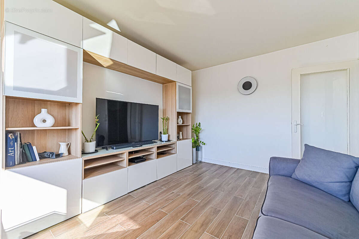 Appartement à PARIS-19E