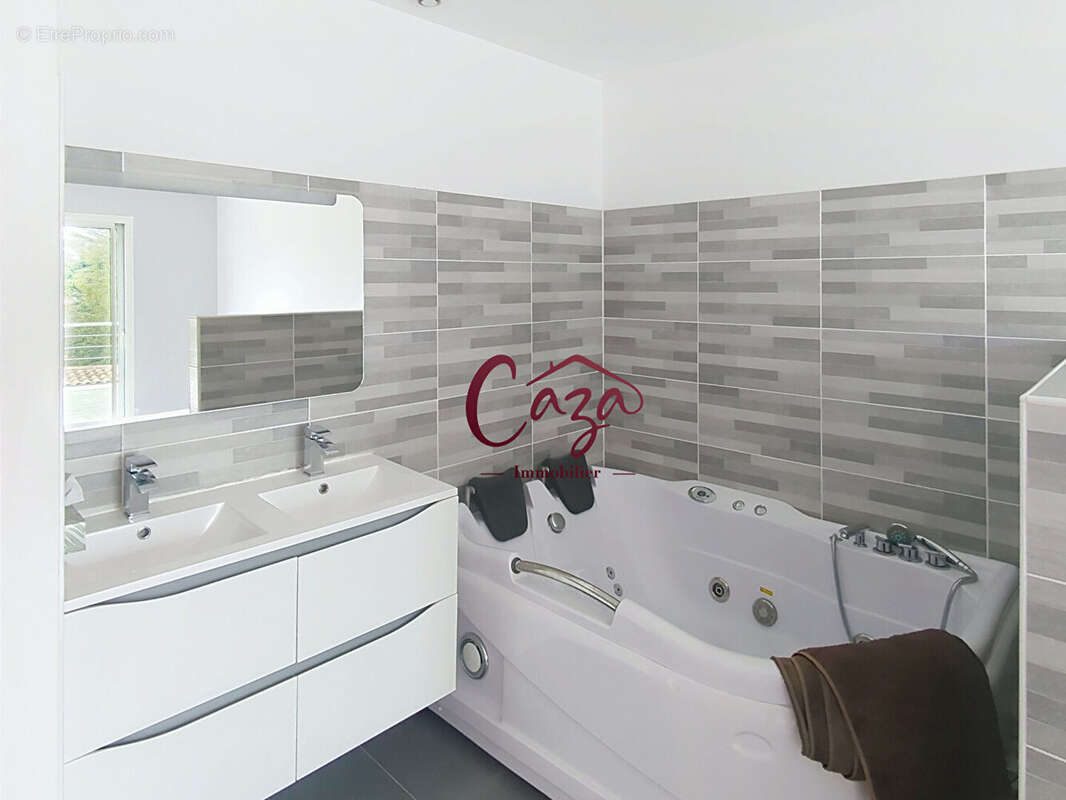 Maison à SAINT-GERMAIN-DU-PUCH